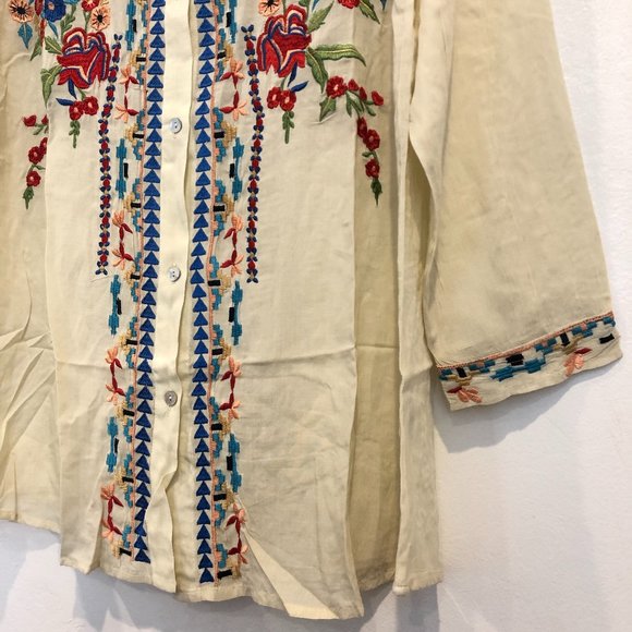 Scully Floral Embroidered Ivory Button Tunic Top - Picture 5 of 13